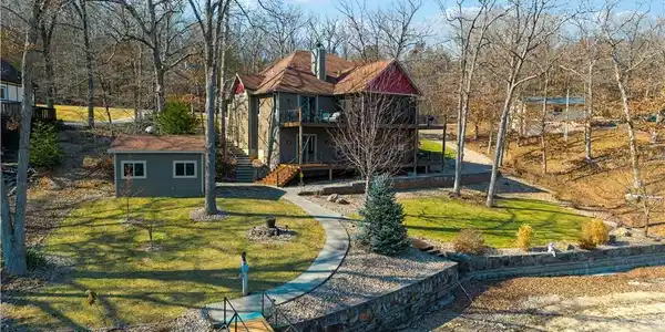 788 Pleasant Valley Drive