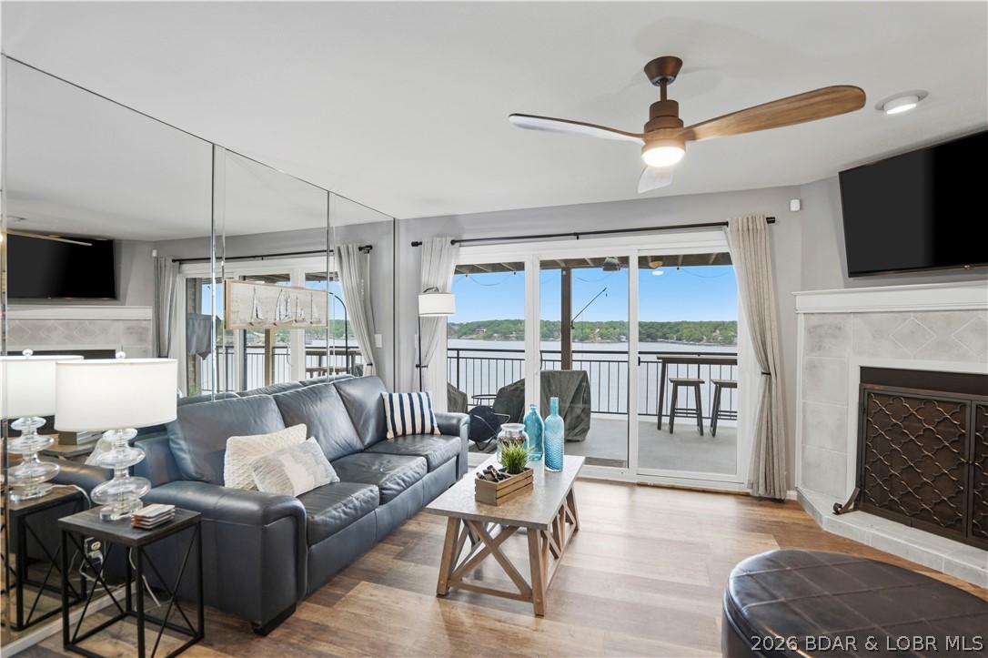 Image 1: Living Room with Lake View