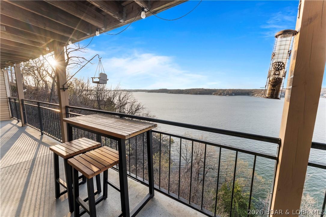 Image 2: Deck with Lake View