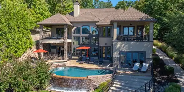 1180 Brookhaven Lane