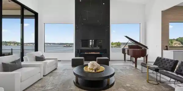 125 Mclaren Drive