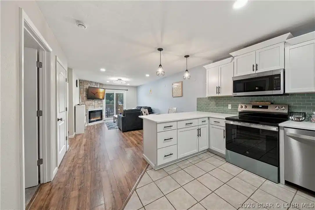 Image 1: Open floor plan