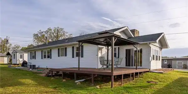251 Blue Cat Point