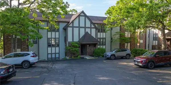 117 Waters Edge Court