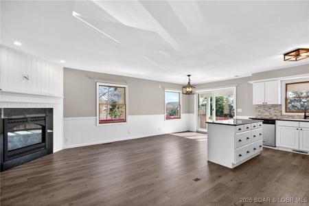 43 Good Neighbors Loop