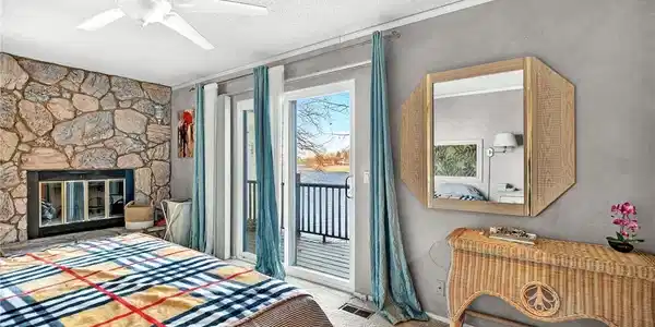 Image 4: Master Suite