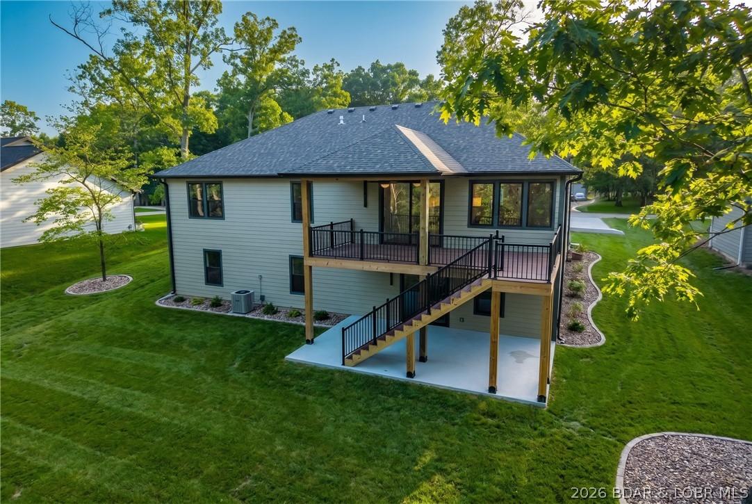 Image 3: Virtual Lawn-Covered back porch, grilling porch, s