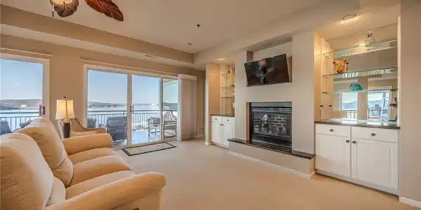 212 E Palisades Condo Drive