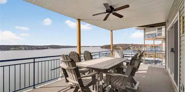 228 Palisades Condo Drive