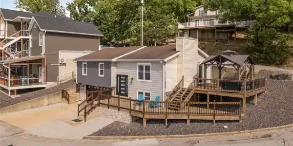 10 Pleasure Point Circle