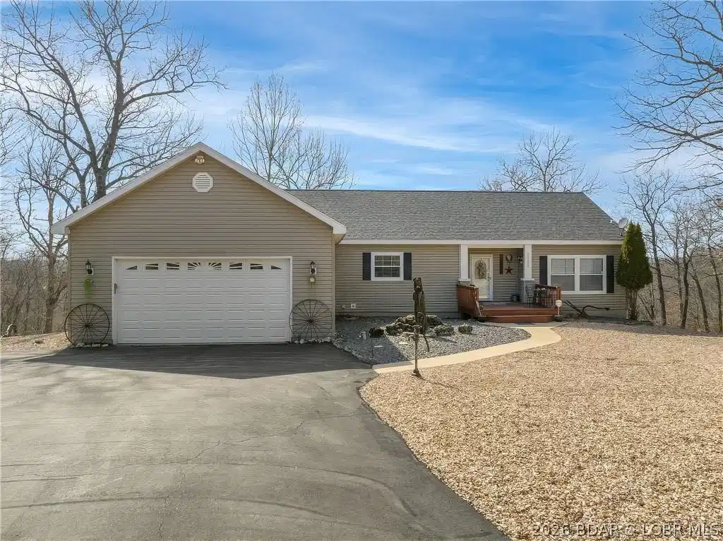 Image 1: Front View of Home w/lots of Parking