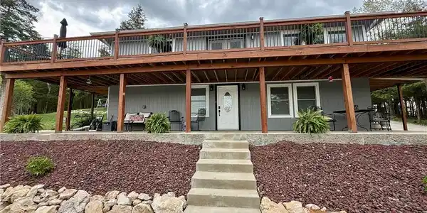 1420 Robin Hood Lane
