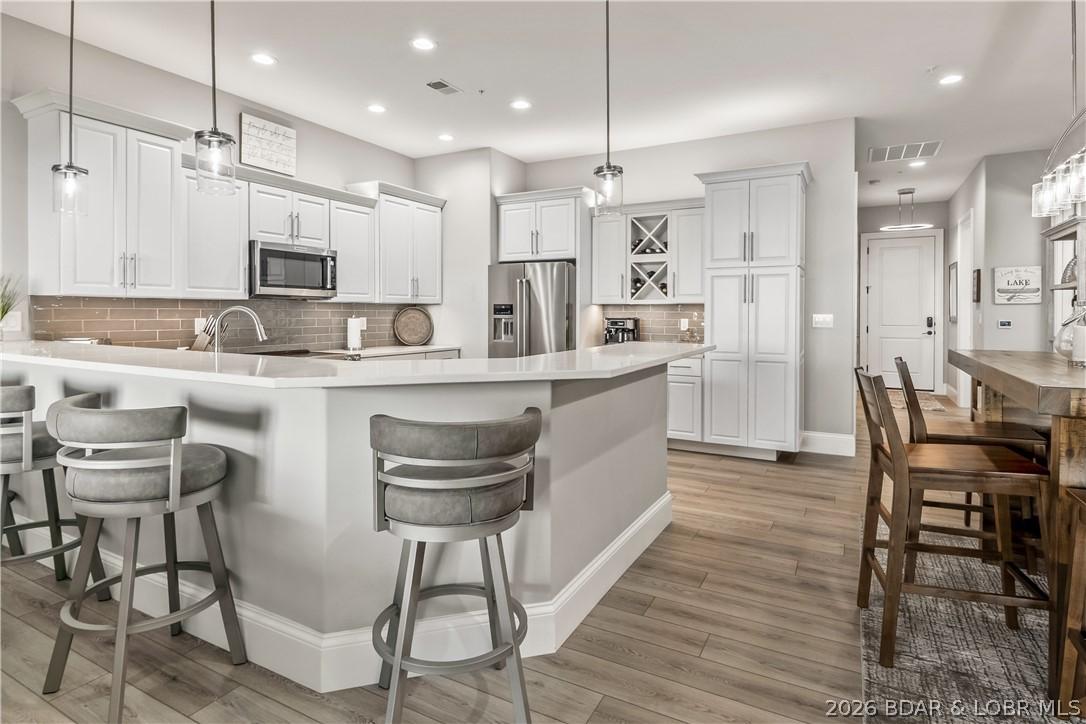 Image 3: Extra large kitchen package with added cabinets, p