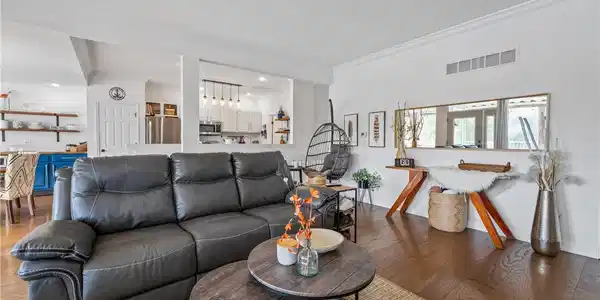 1545 Buckingham Drive