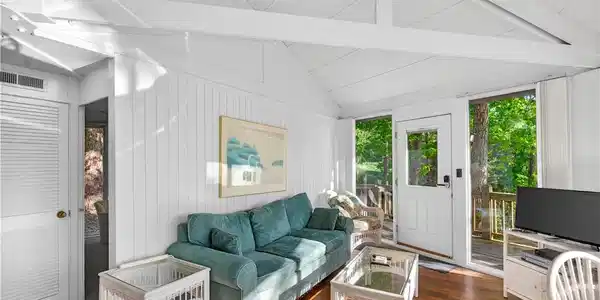 304 Tree Top Drive