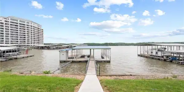 1843 Chimney Point