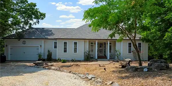 3884 Big Island Drive