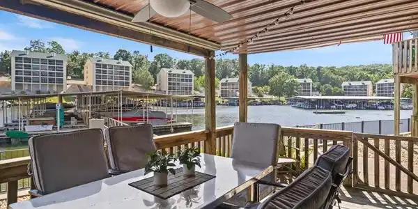 91 Southwood Shores Place