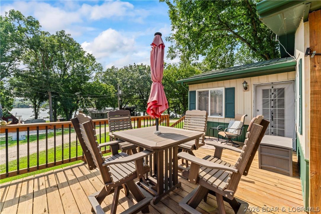 Image 4: Main House view from deck to Main Channel