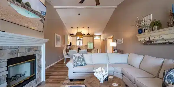 611 Lazy Days Road