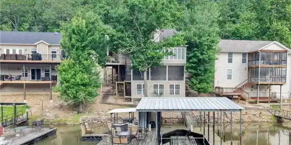 1953 Valley Road