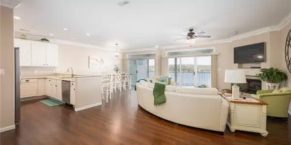 5450 Christopher Lane
