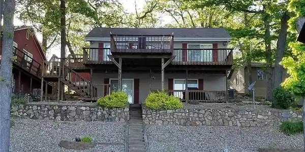 12 AMIGO Lane