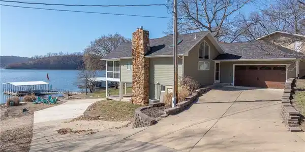 2413 Great Lake View Drive