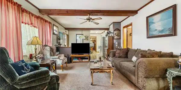 25 Lone Oak Point