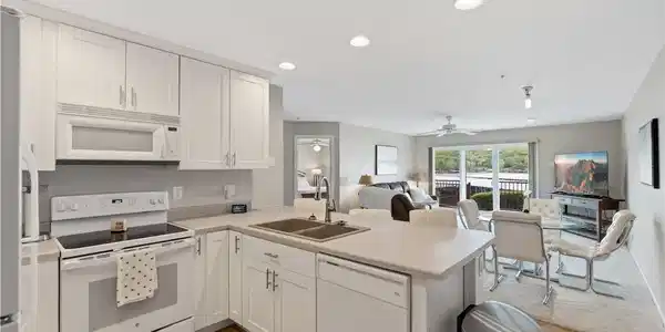 708 Clearwater Drive