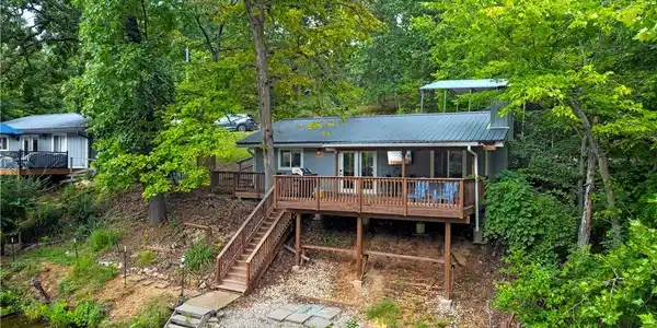 250 Northview Road