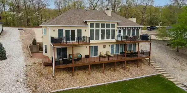 549 Graham Point