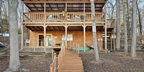 718 Triple Cove Lane