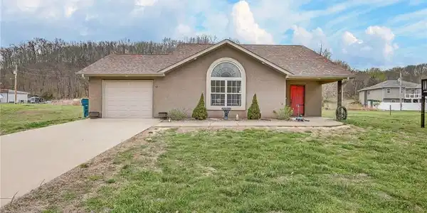 51 Arthur Drive