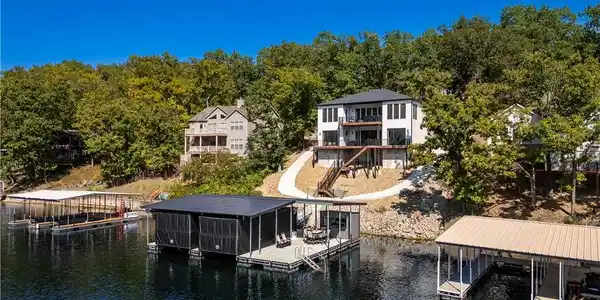 57 Lake Road