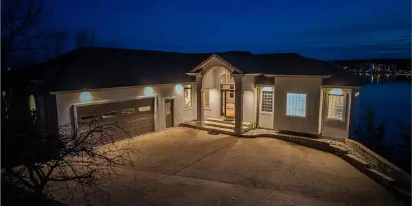 1129 Beacon Point