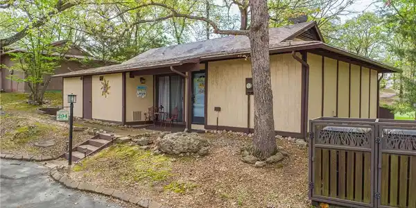294 Moongate Drive