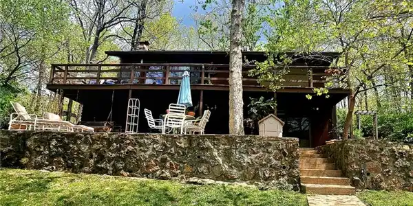 589 Cable Point Drive