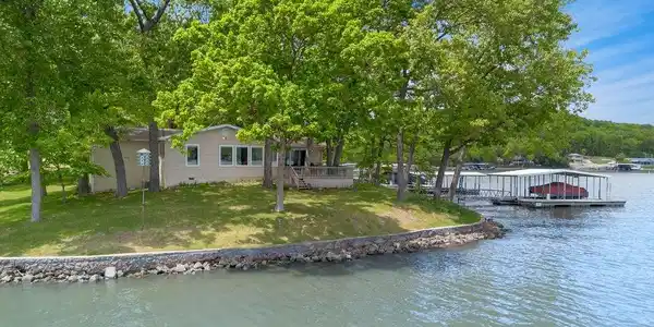 55 Poseidon Court