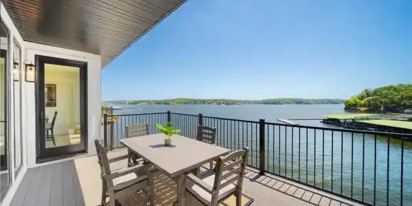 96 Palisades Yacht Club Drive