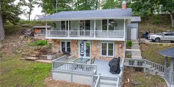 168 Moeller Way