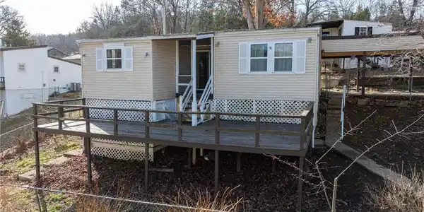 83 & 18 Cliff House Acres Circle
