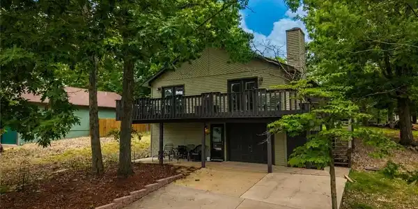 Image 2: front of property