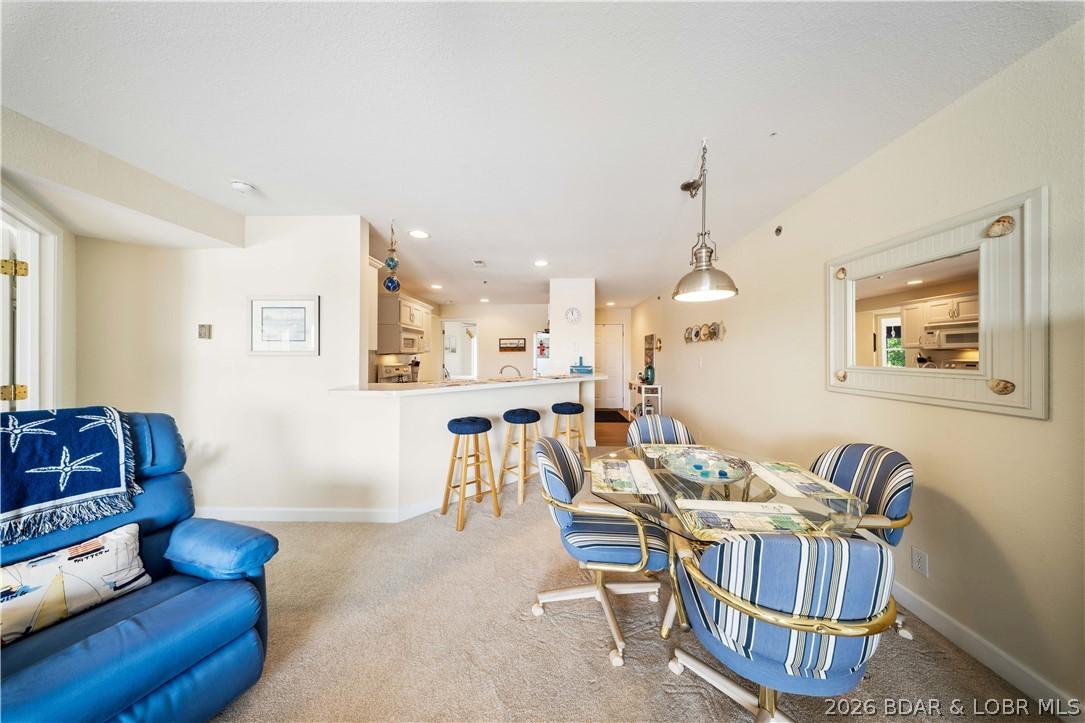Image 4: Furniture is included
