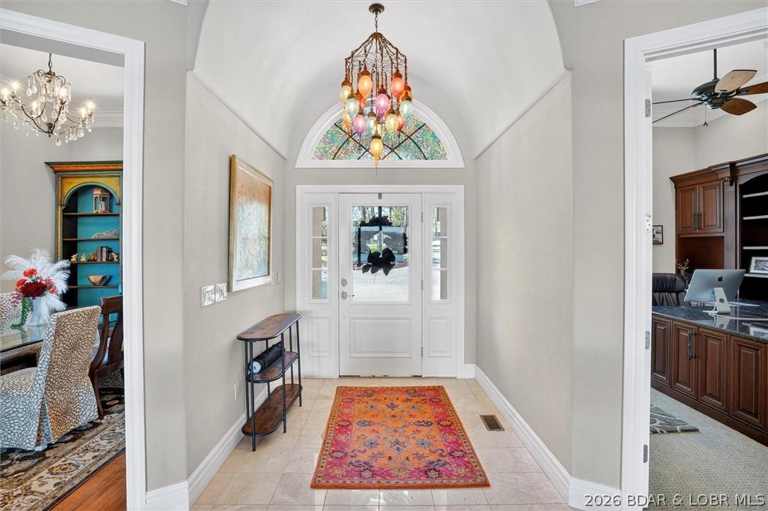 Image 3: Foyer
