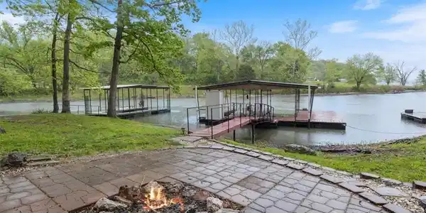 28933 Cabin Circle