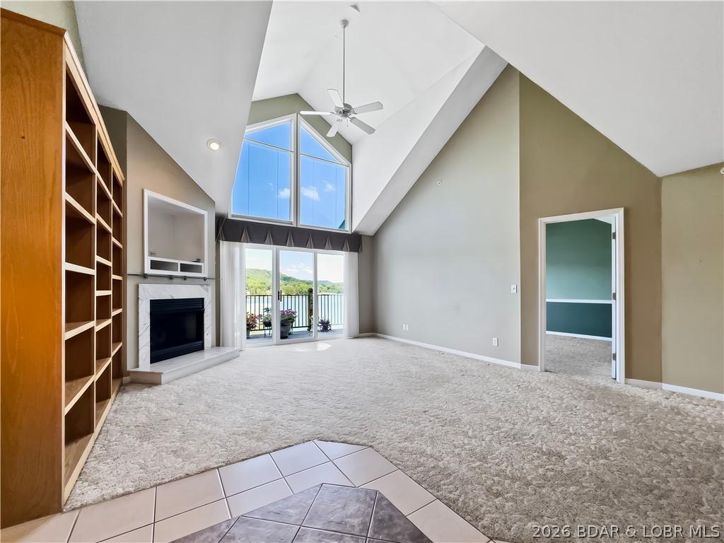 Image 2: Top Floor with Expansive View