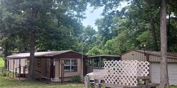 4839 Blackberry Lane