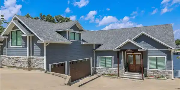 1484 Apple Blossom Circle