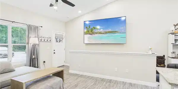 Image 4: Massive 100" TV